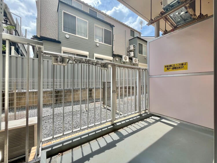 バルコニー 暮らしの中で、光と風を演出してくれるバルコニー。