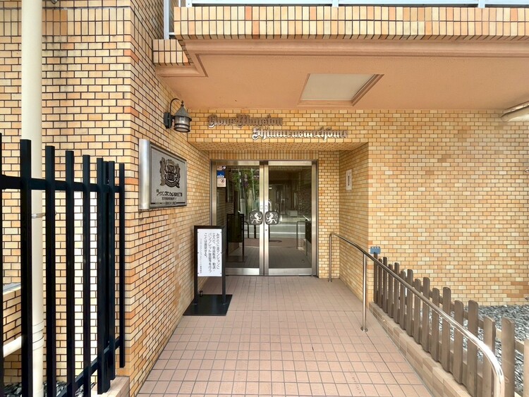 エントランス 外と内をつなぐエントランスは、まさに顔となる場所。