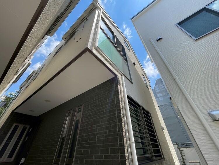 外観 現地に足をお運びいただいた際には、周辺散策などをお勧めいたします。