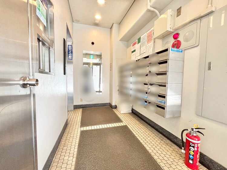 エントランス エントランスは、毎日の行き帰りで使う大事な空間です。