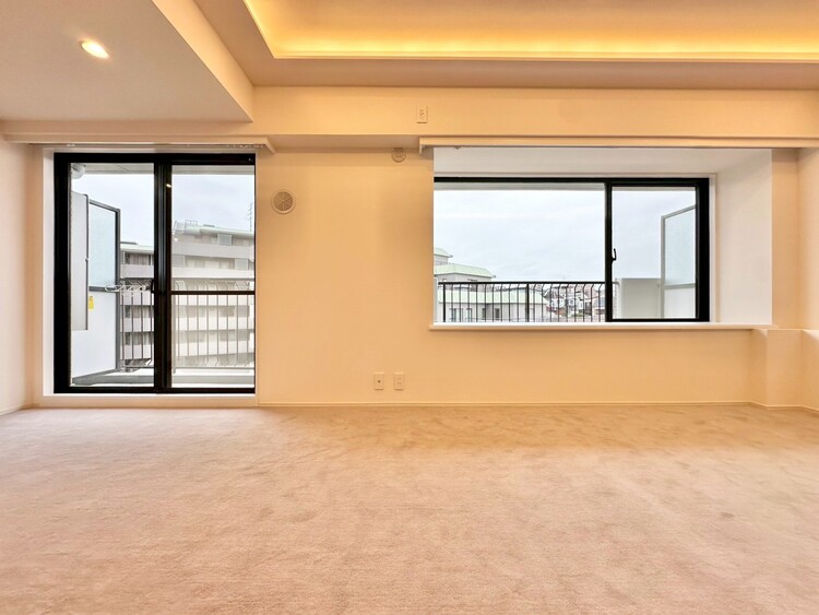 居間 豊かな居住性と、安心感を満たすクオリティが見事に調和した住空間。