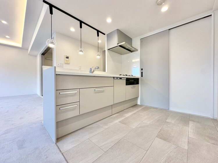 キッチン 洗練されたスタイリッシュなデザイン性と使いやすさを備えた仕様。