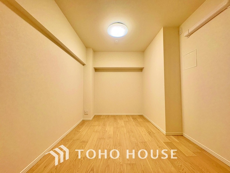 内装 【PRIVATE ROOM】◆属毛離裏◆子は父を手本とし、母に愛育されて成長する。家族の深い繋がり。いつまでも大切にしたい。