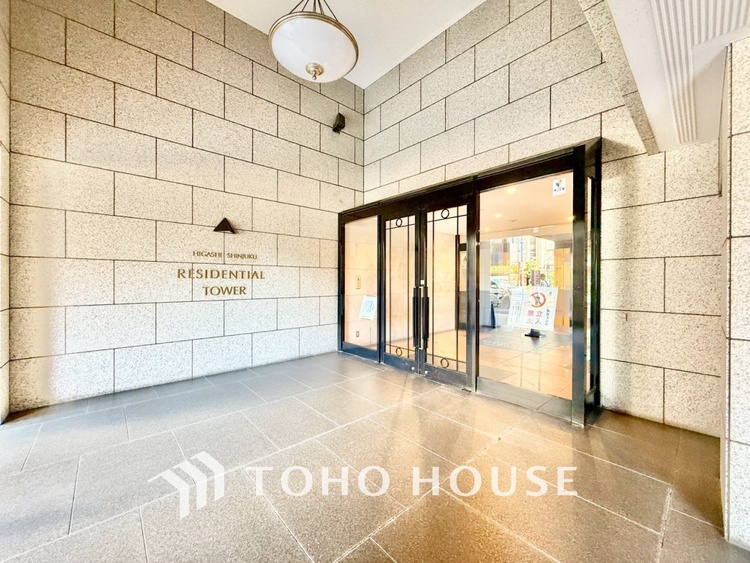 内装 ◆隠された美しさ◆流麗な音楽が流れているような繊細でいながら整然かつ堅牢なこの空間。この空間は確かに美しい。しかし、そこには美しさ以上のものが隠されている。