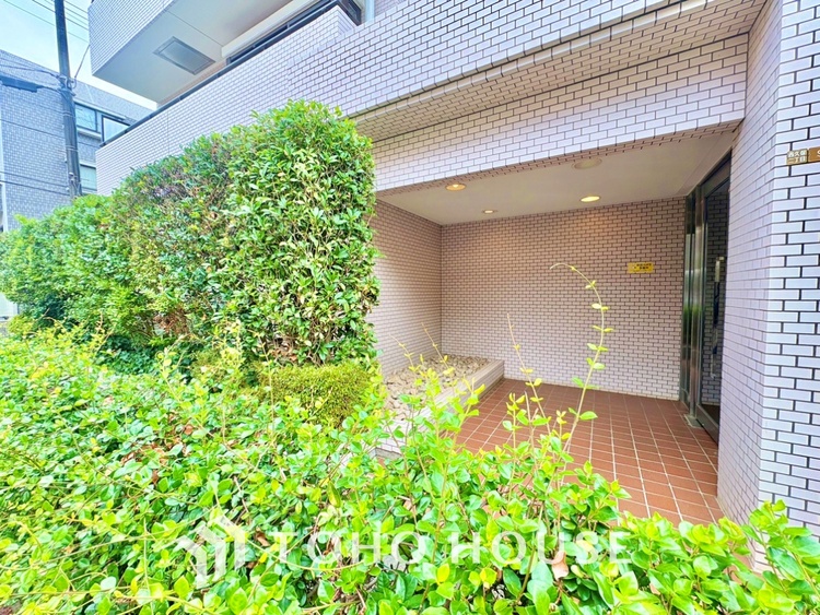 外観 【APPEARANCE】◆眩い◆光が燦々と入り、家族の笑顔を照らす。「いつまでも続いて」と願う夢のような毎日がここにある。