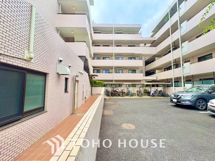 駐車場 【PARKING】◆愛車を◆安全に駐車できる駐車場がございます。