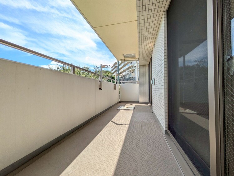 その他 朝の澄んだ空気や、夕方に吹く清々しい風を感じられるバルコニー。