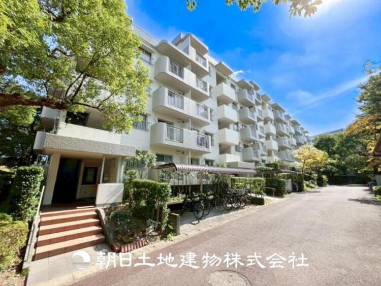 外観 【外観写真】温かい太陽を感じる事ができるのは、目の前に遮るものが無いから。彼方に広がる風景が絵画のように広がります。