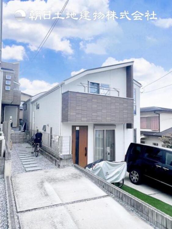 外観 【外観写真】 その家から感じられる、気品・上質・重厚感・極細やかさ、そのすべては見た者に安らぎを与える特別な空間です。ここに住むからこそ意味がある。すべての（始まり）をここから迎えましょう。 