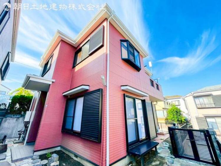 外観 開放感があり日当りも良好です！目の前に広がる開放感とゆとり。暮らしの夢を育む住まいがここにあります！ 