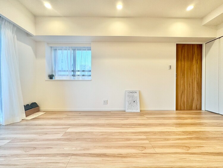 居間 居心地の良い空気感は、暮らしのステージを彩り、心からのやすらぎと満足感を与えてくれます。