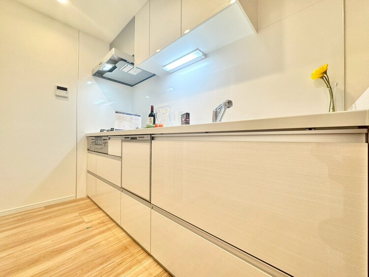 キッチン 洗練されたスタイリッシュなデザイン性と使いやすさを備えた仕様。