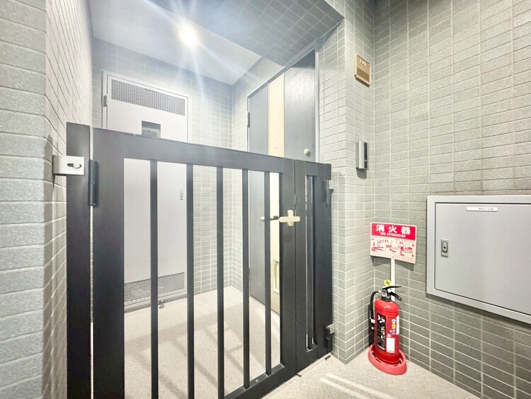 玄関 玄関を開ければ、そこは安らぎのご自宅。