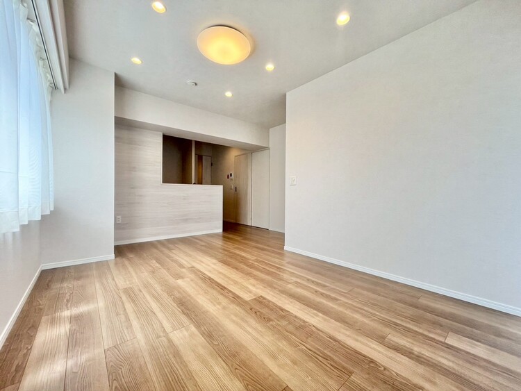 居間 飾り過ぎないシンプルな内装と偏り過ぎないデザインで統一しました。