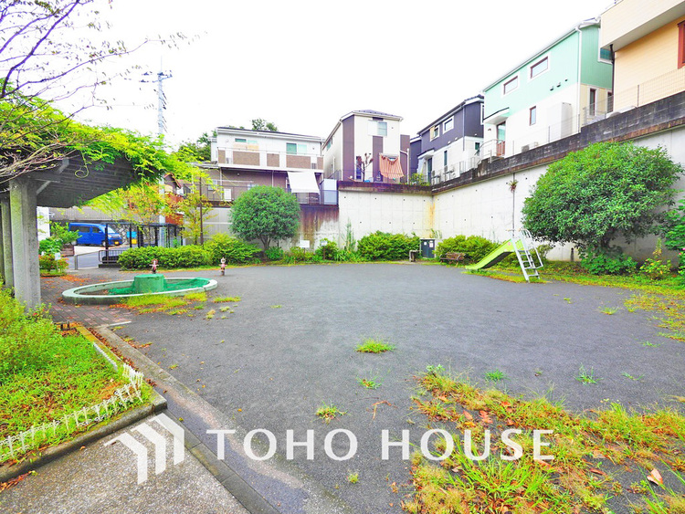 周辺 六ツ川一丁目第五公園　距離100ｍ