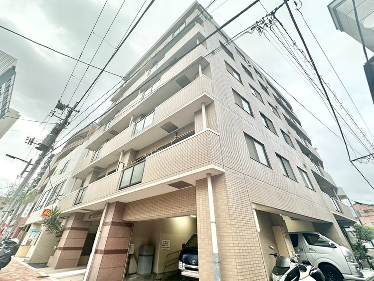 外観 飽きのこないシンプルモダンな外観です。