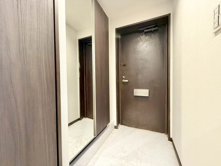 玄関 シューズボックスを完備した玄関です。