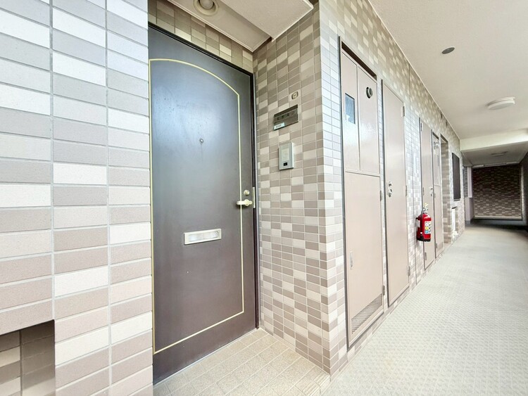 玄関 玄関を開ければ、そこは安らぎのご自宅。