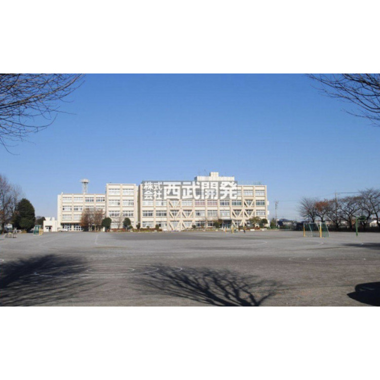 周辺 南小学校(約1570m)