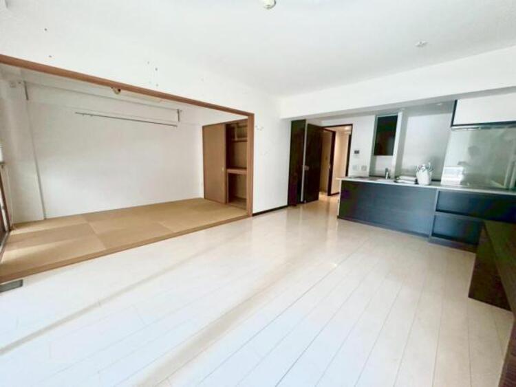 居間 現地と同じくらい、周辺環境は大切です。図面だけでは分からない現地の雰囲気もご確認くださいませ。8/4