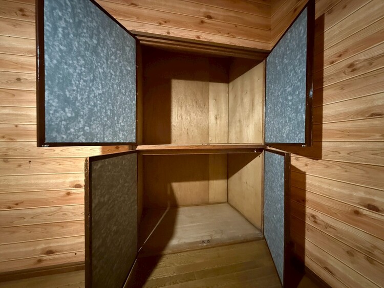 その他 収納スペースが付いていて、お部屋を広く使っていただけます。