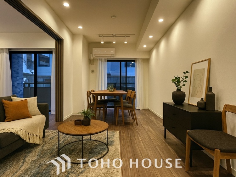 内装 【LIVING】◆家族◆愛する家族を一目で見渡せる。家族が集う空間。※この画像の家具の配置には、CGによる加工を施しております。