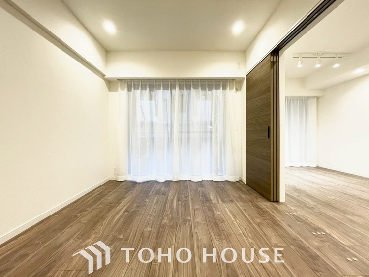 内装 【PRIVATE ROOM】◆属毛離裏◆子は父を手本とし、母に愛育されて成長する。家族の深い繋がり。