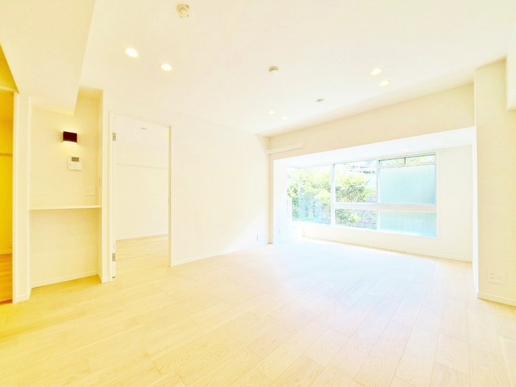 居間 豊かな居住性と、安心感を満たすクオリティが見事に調和した住空間。