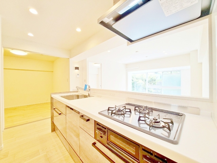 キッチン 洗練されたスタイリッシュなデザイン性と使いやすさを備えた仕様。