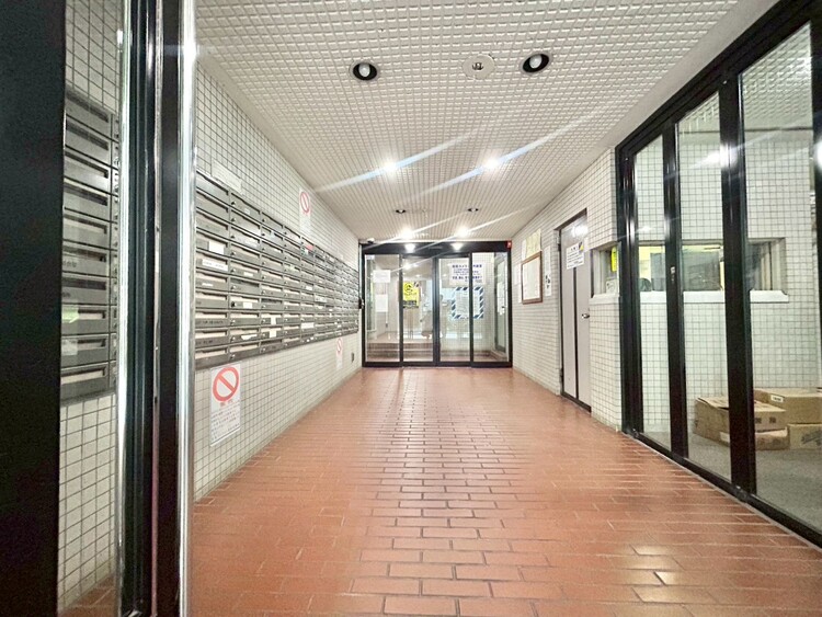 エントランス エントランスは、毎日の行き帰りで使う大事な空間です。