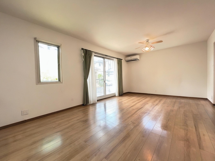 居間 豊かな居住性と、安心感を満たすクオリティが見事に調和した住空間。