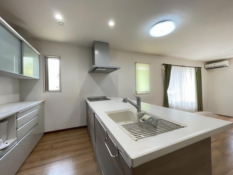 居間 ひとつひとつの空間に宿した機能性、そして美意識。