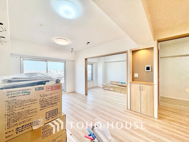 内装 【Green orchestra】◆緑の匂いに誘われて◆目を閉じれば深緑の香り。五感を研ぎ澄まし、日々の疲れを心から癒してくれる。深呼吸するほどに爽やかな薫りたち込める新緑にそと微笑む私達。