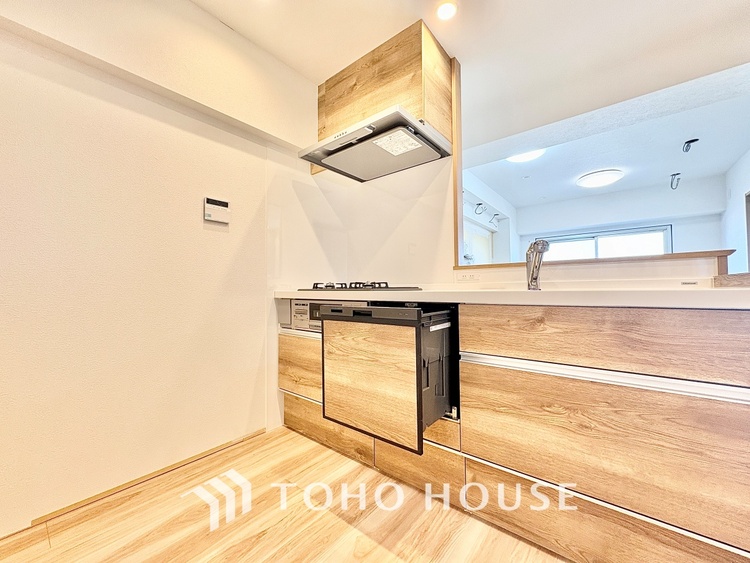 キッチン 【cooking papa is here】料理が苦手な人でも、チャレンジしてみたくなるワイドスパンのキッチン。家族の食卓がここから始まる。