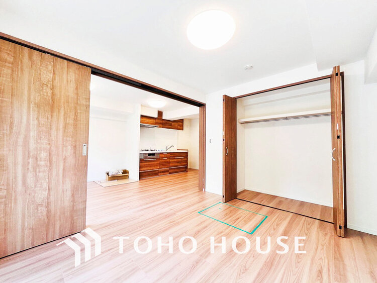 内装 シンプルですっきりとした室内は飽きのこない居心地の良い雰囲気