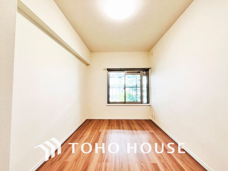 内装 1日の疲れを癒し、心地よく寛げるようゆったりとした広さをしています