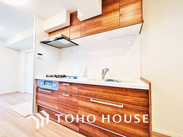 キッチン シンプルな部屋の雰囲気に溶け合うナチュラルキッチン