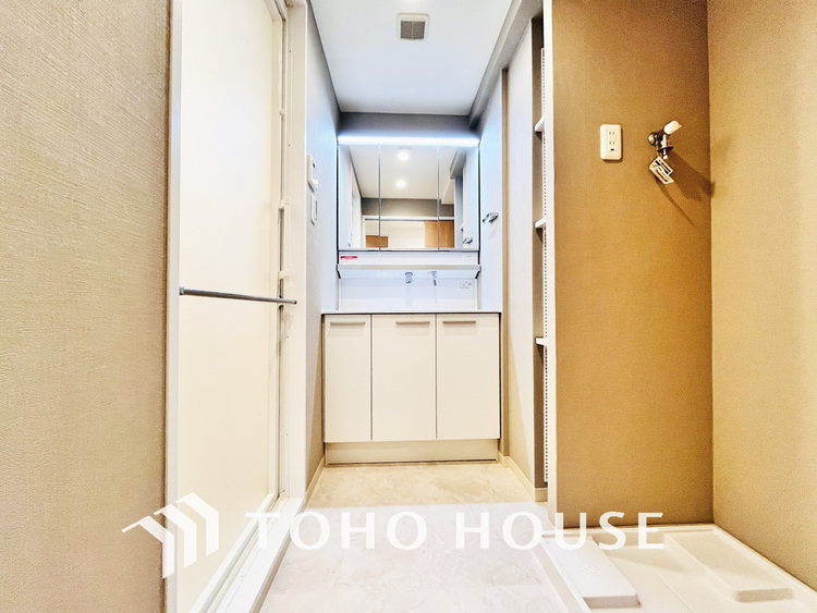 洗面 清潔感のある脱衣場