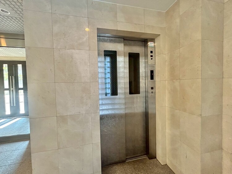 その他 エレベーターの管理も、きちんと行き届いてます。