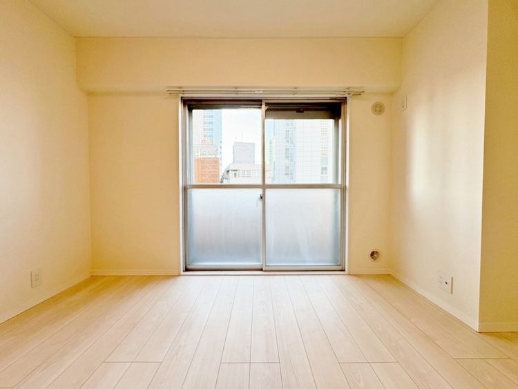 居間 飾り過ぎないシンプルな内装と偏り過ぎないデザインで統一しました。