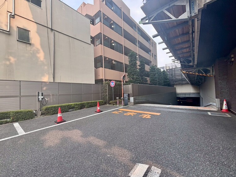 その他 駐車スペースが嬉しいですね。※空き状況は都度ご確認下さい。