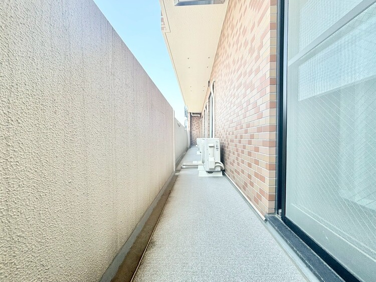 その他 朝の澄んだ空気や、夕方に吹く清々しい風を感じられるバルコニー。