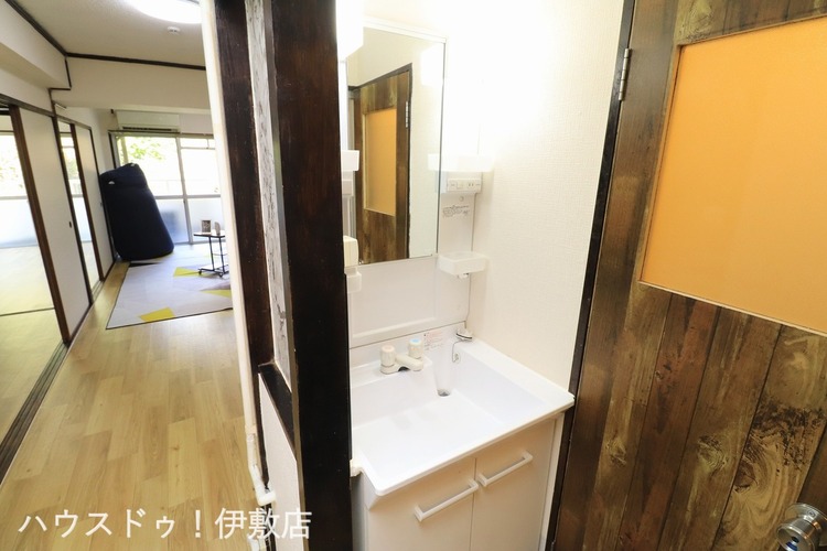 その他 【洗面台】白く清潔な洗面台は一日のはじまりのスイッチを入れるのにピッタリなスペース。