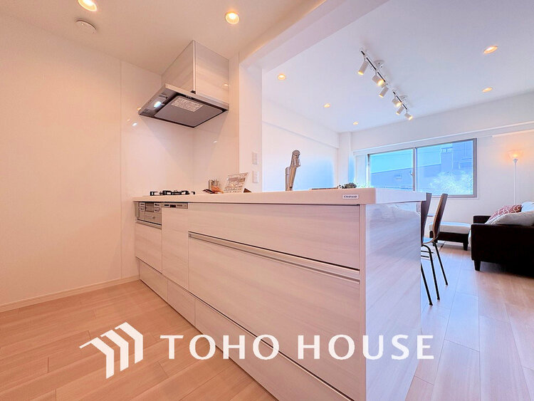 キッチン シンプルな部屋の雰囲気に溶け合うナチュラルキッチン