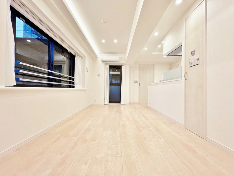 居間 快適に過ごす毎日を求めて、暮らしの中でご自身の「マイホーム」に創り上げてください。