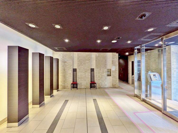 エントランス エントランス内部は、管理が行き届き清潔な共有スペースとなっています。