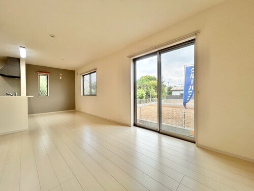 三郷市彦糸１丁目の物件画像