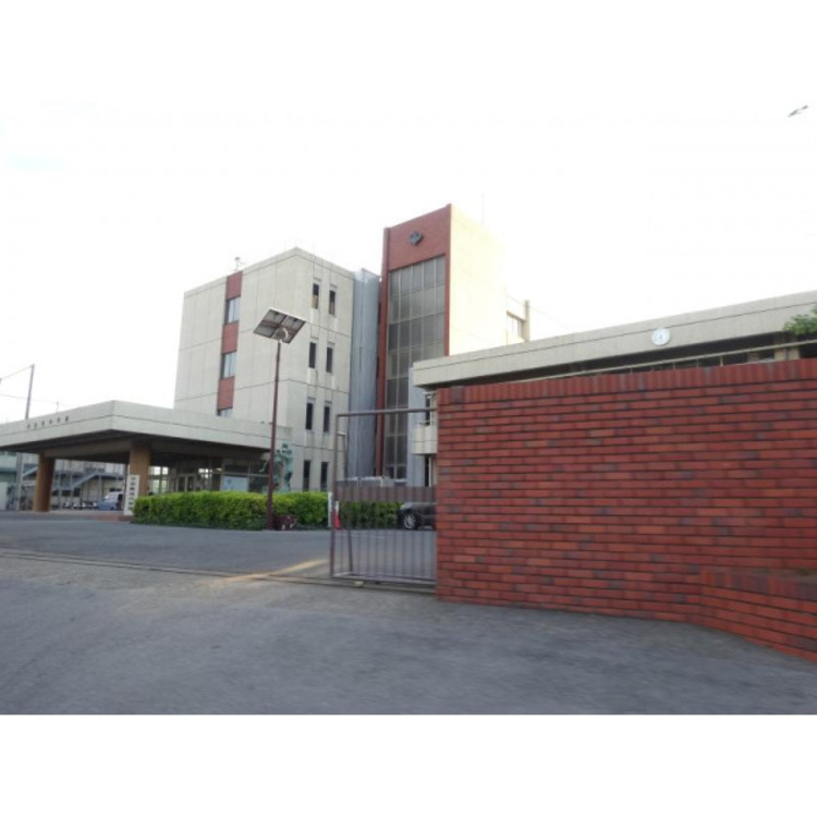 周辺 里中学校(約1870m)