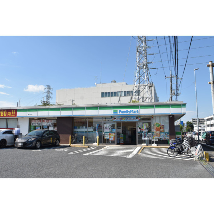 周辺 ファミリーマート(約690m)