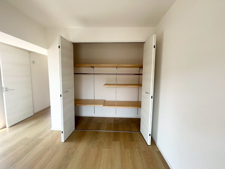 その他 家電やスーツケース、ストック品など何でも片付く嬉しい空間です。